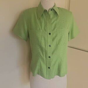 AKA EDDIE BAUER Lt. Olive Grn Silk S/S Blouse, Pre-Owned, Breast Pkts. Sz. 4
